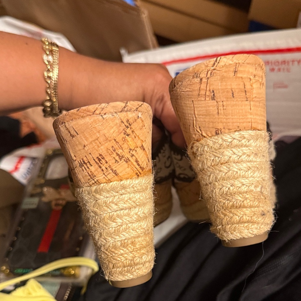 Guess Women's Logo Patterned Mules - image 4